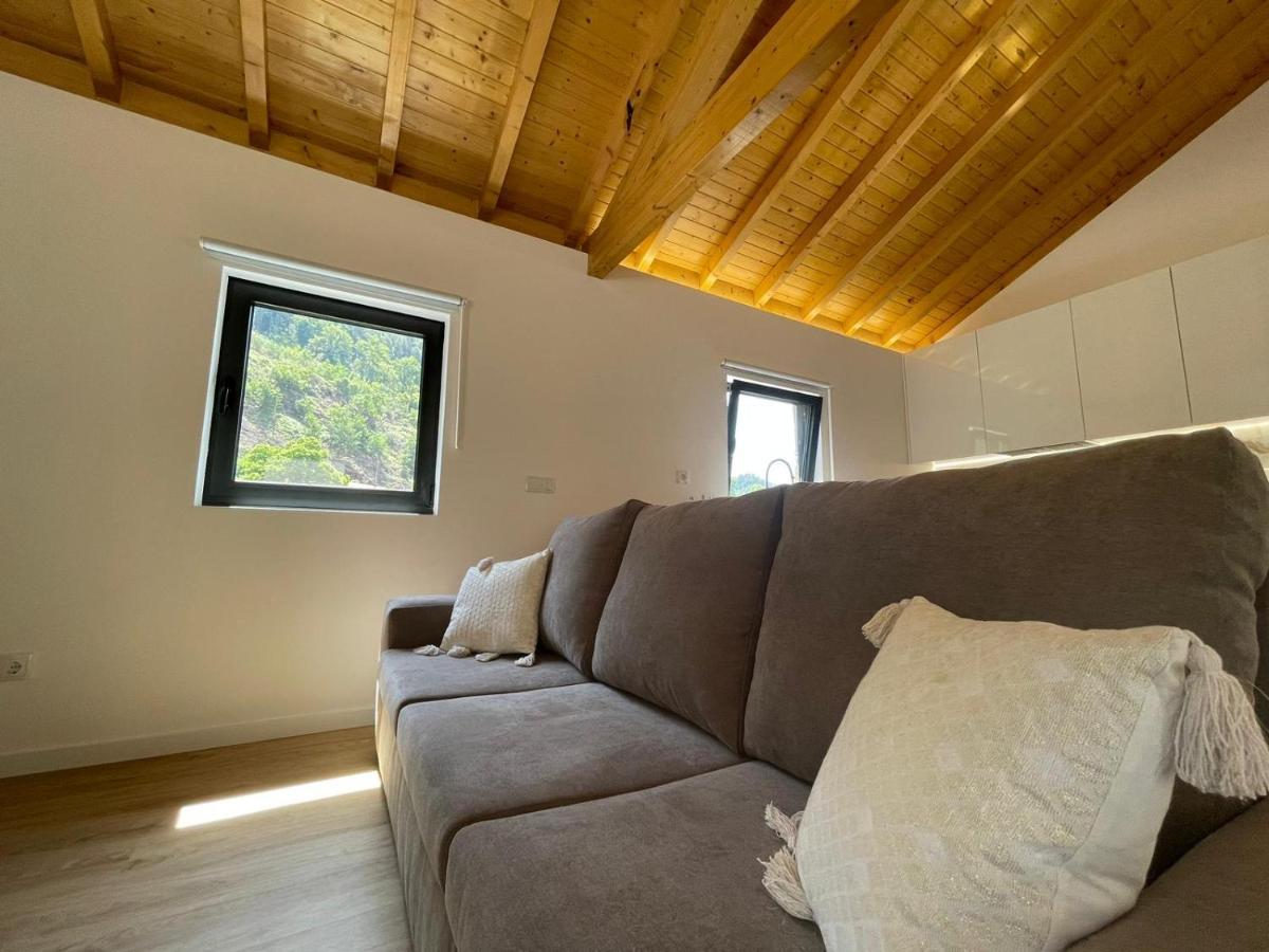 Chalet Teixeira - *